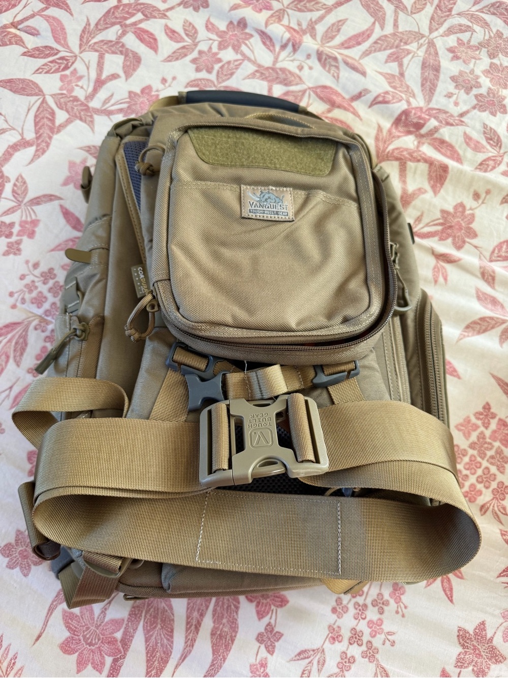 Vanquest TRIDENT-21 Gen 3 Coyote Tan Tactical EDC Backpack - Picture 6 of 7